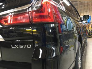 レクサスLX570・プレミアムコーティング・運転席側テール周辺
