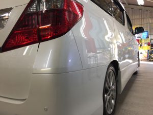 アルファード・プレミアムコーティング後・運転席側後方