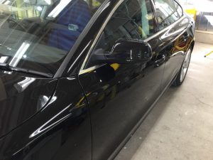アウディA5・エシュロンクラリードを全面に施工