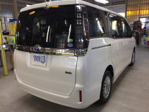 ヴォクシー・プレミアムコーティング・運転席側後方より