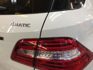メルセデスベンツML350・プレミアムコーティング後のエンブレム