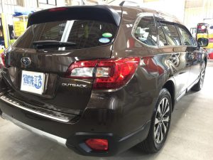 アウトバック・プレミアムコーティング後のリアゲート周辺