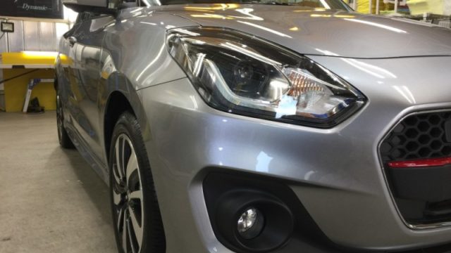 スイフト・クイックコーティング後の運転席側ヘッドライト周辺