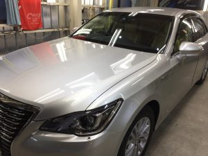 クラウン・ハイモースコート後のボンネット