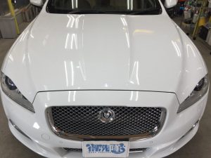 ジャガーXJ・エシュロンナノフィル後のボンネット