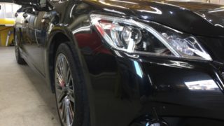 クラウン・ハイドロフィニッシュ後の運転席側ヘッドライト付近