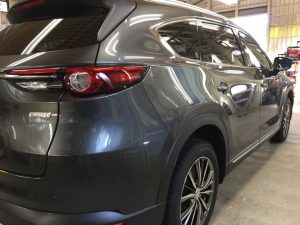 CX8・プレミアムコーティング後の運転席側クォーターパネル付近