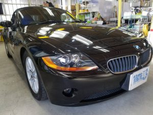BMWZ4・プレミアムコーティング後の運転席側ヘッドライト付近