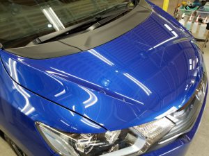 フィット・プレミアムコーティング施工後のボンネット2