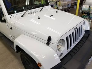 ラングラー・プレミアムコーティング施工後のボンネット2