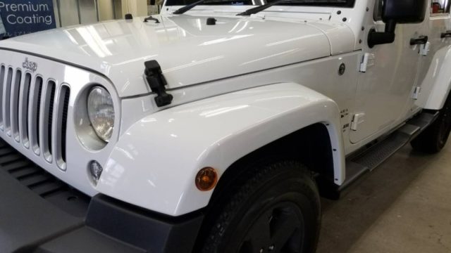 ラングラー・プレミアムコーティング施工後の助手席側フェンダー付近