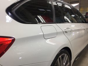 BMW3ツーリング・ハイドロフィニッシュ施工後の運転席側クォーターパネル周り