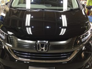 フリード・プレミアムコーティング施工後のボンネット2