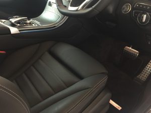 ベンツGLC・インテリアコーティング施工後の運転席