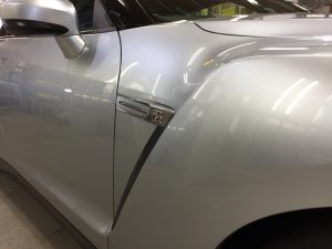 GT-R・ハイモースコート施工後の運転席側フェンダー周り2