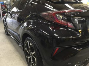 C-HR・プレミアムコーティング施工後の助手席側テール付近