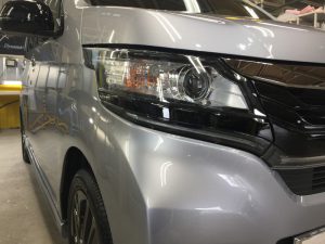 Nワゴン・ナノフィル施工後の運転席側ヘッドライト付近