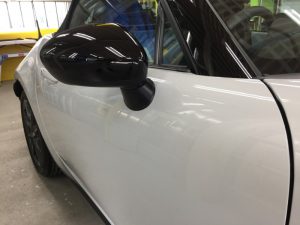 ロードスター・ナノフィル施工後の運転席側ドア