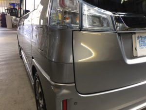 ソリオ・ハイドロフィニッシュ施工後の助手席側テール付近