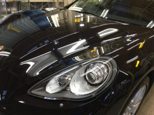 パナメーラ・プレミアムコーティング施工後のボンネット