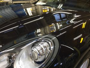 パナメーラ・プレミアムコーティング施工後のボンネット2