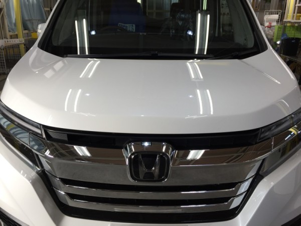 ステップワゴン・プレミアムコーティング施工後のフロントグリル周り