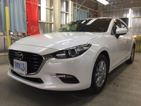 アクセラ・白・プレミアムコーティング