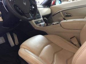 ギブリ・インテリアコーティング後の運転席2