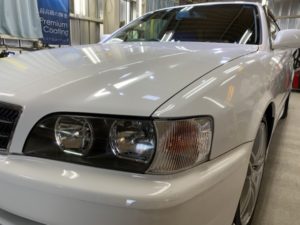 チェイサー・コーティング後の左ヘッドライト付近