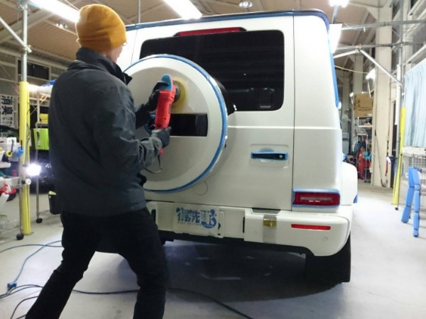 ゲレンデ・プレミアムコーティング施工中3