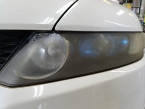 オデッセイ・ヘッドライト黄ばみ取り